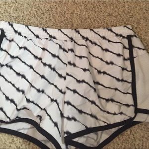 Woman’s XS Old Navy Active Sport Bra and Short Set